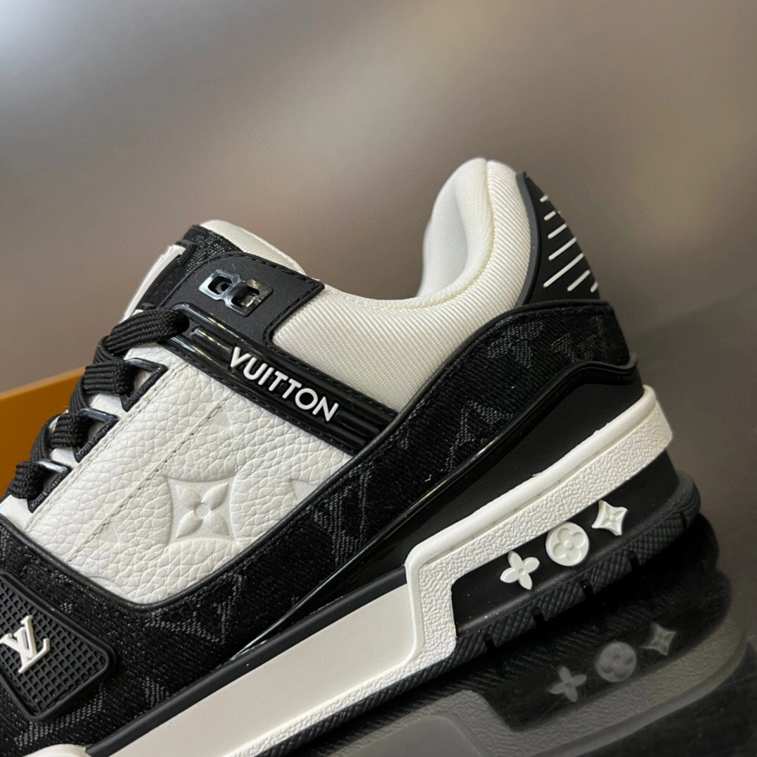 OOBB- 1AAVUN TRAINER Calfskin item: B-X158L1334A