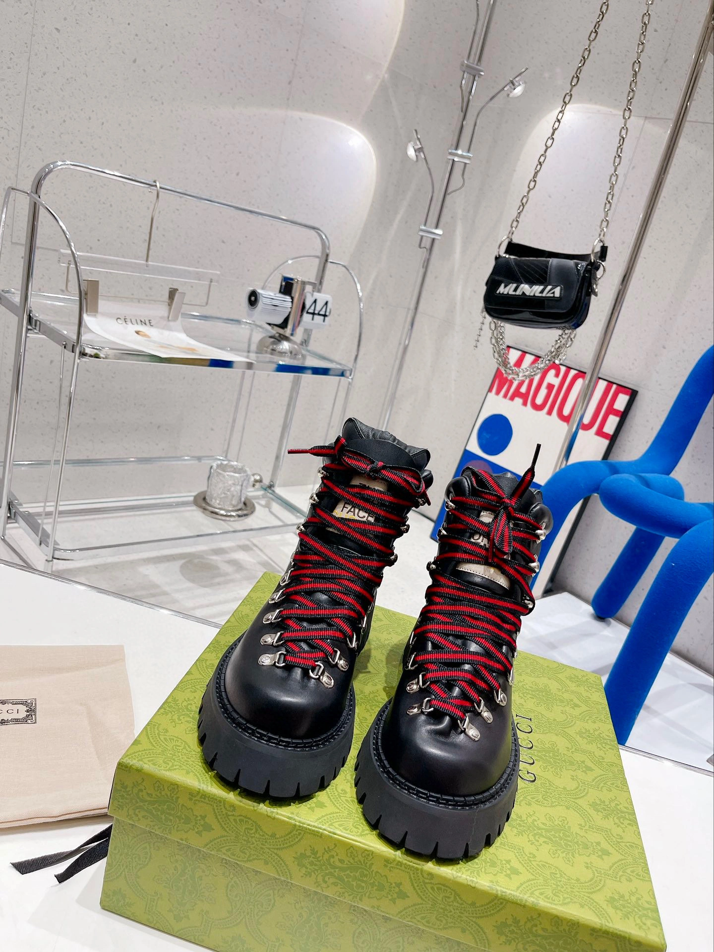 OOBB- 2022vs 655398 17U10 1000 item:B-X198J1734