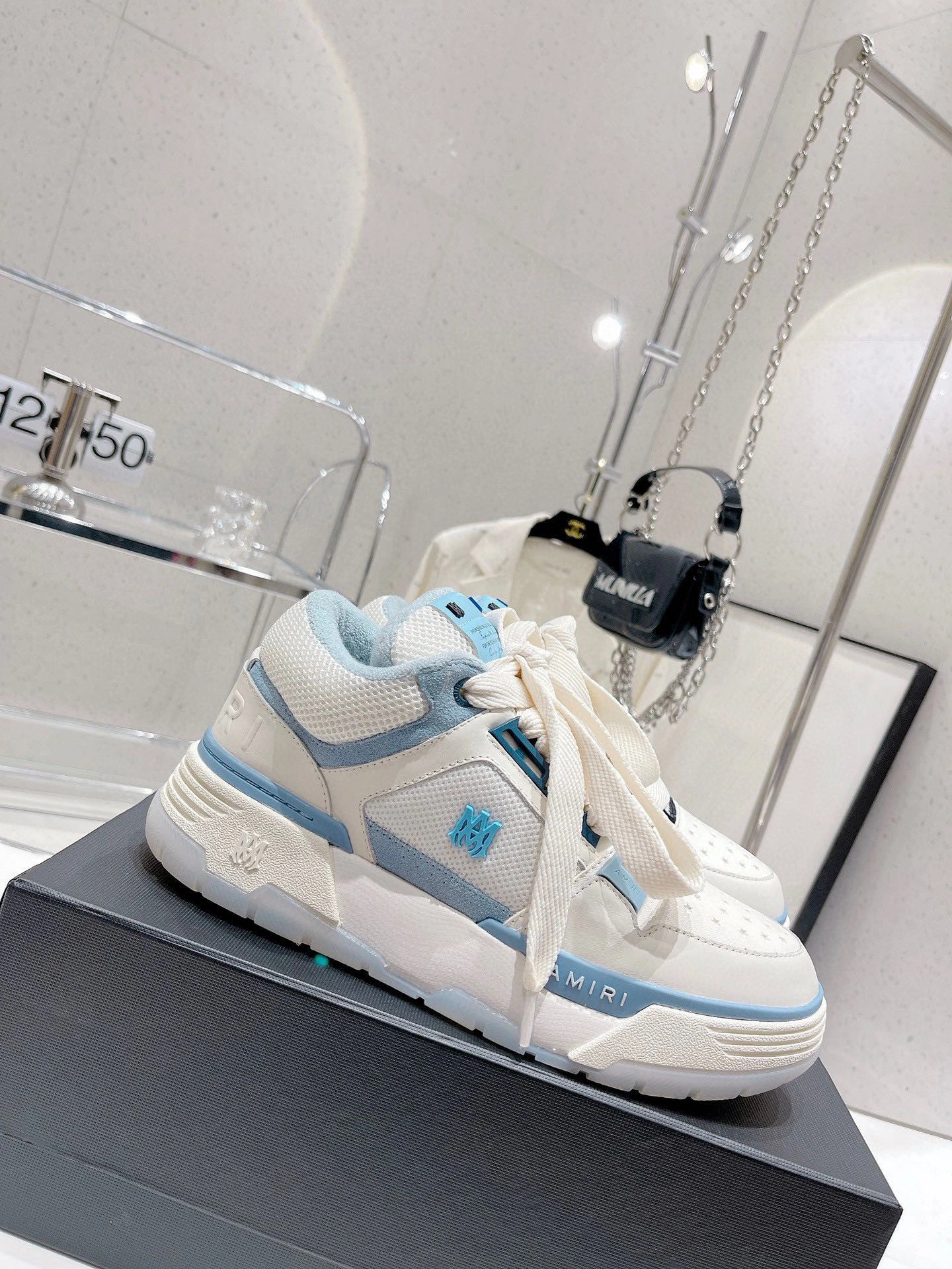 OOBB- 2023 MA-1 Base thickness : 4CM 2colour item:B-X158J2632-2