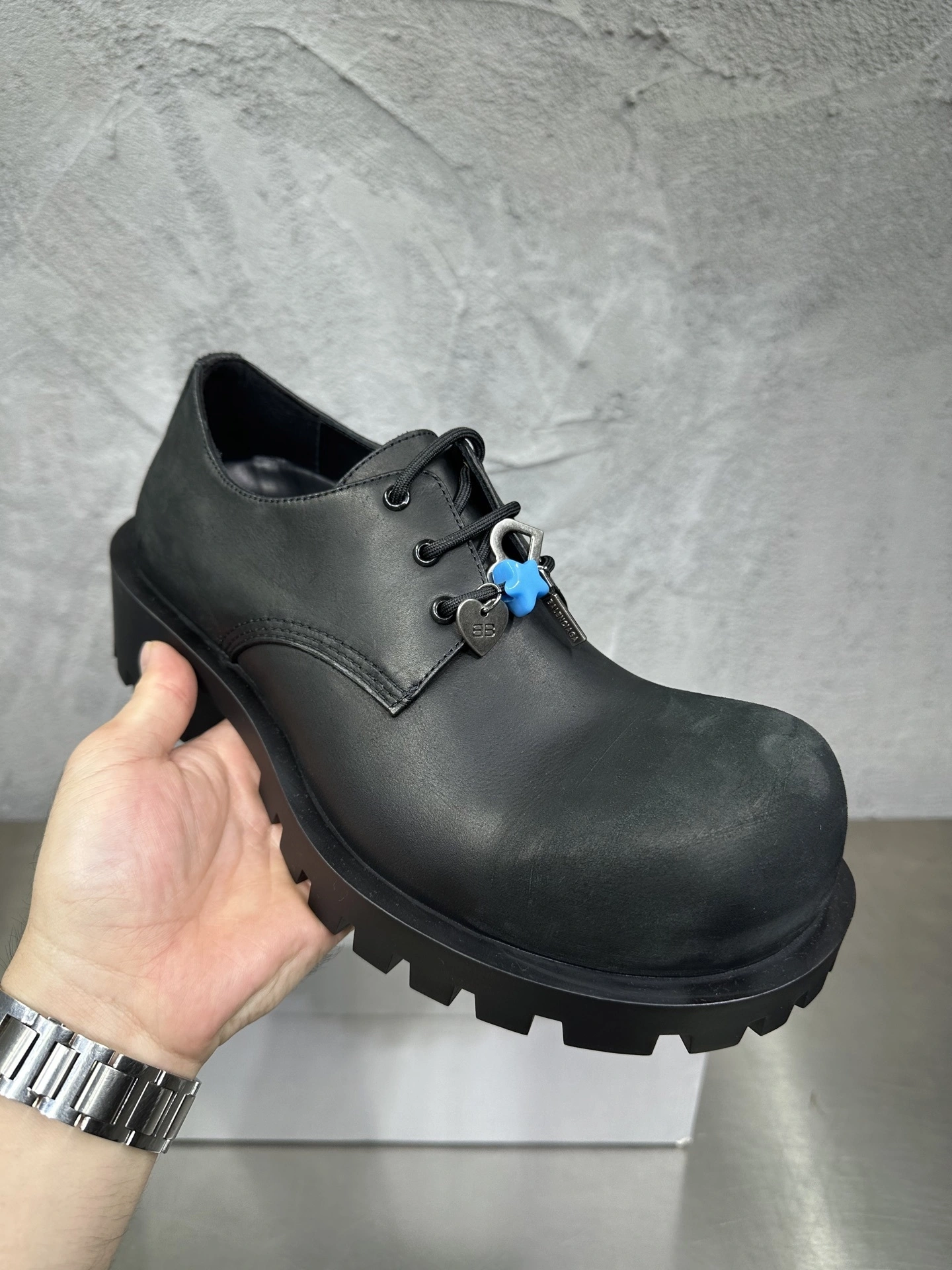 OOBB- 218593i161 786136WCDA31080 cowhide item:E-X076I2319