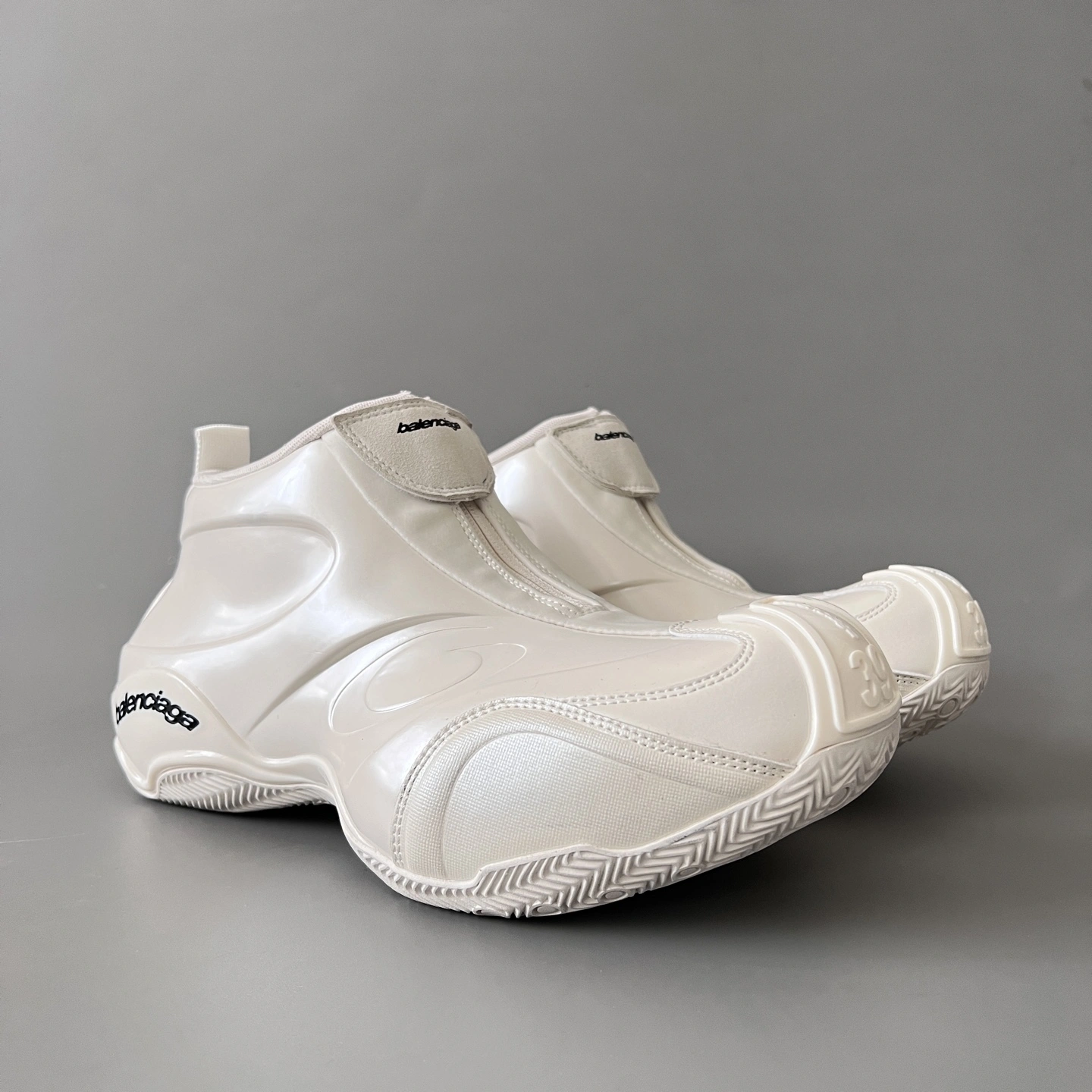 OOBB- 218593i161 824909WBKB9000 item:F-X300A2404B