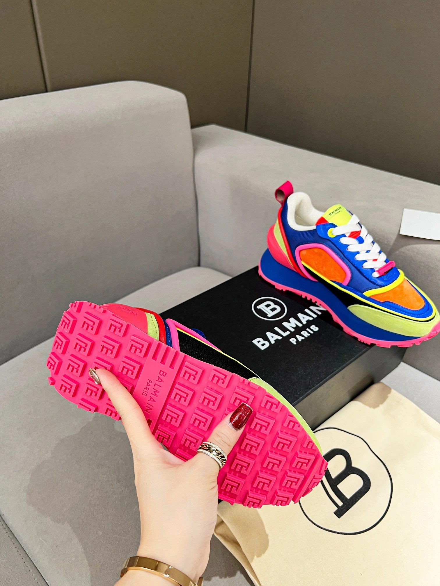 OOBB--21871i9 YM1VI305TCDEAAA cowhide item:E-X158C0897H