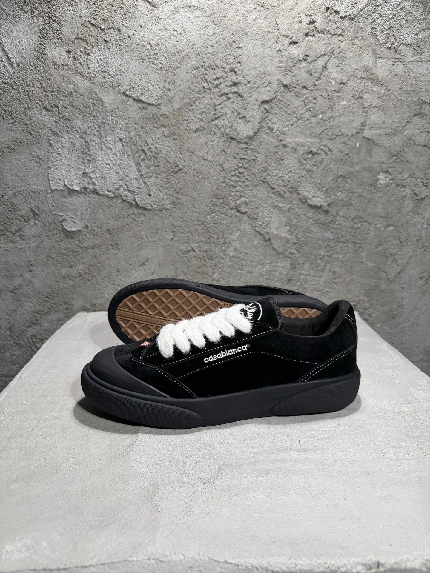 OOBB--31s1281931 SP26-SNK-025-06 cowhide item:F-X409B0219B