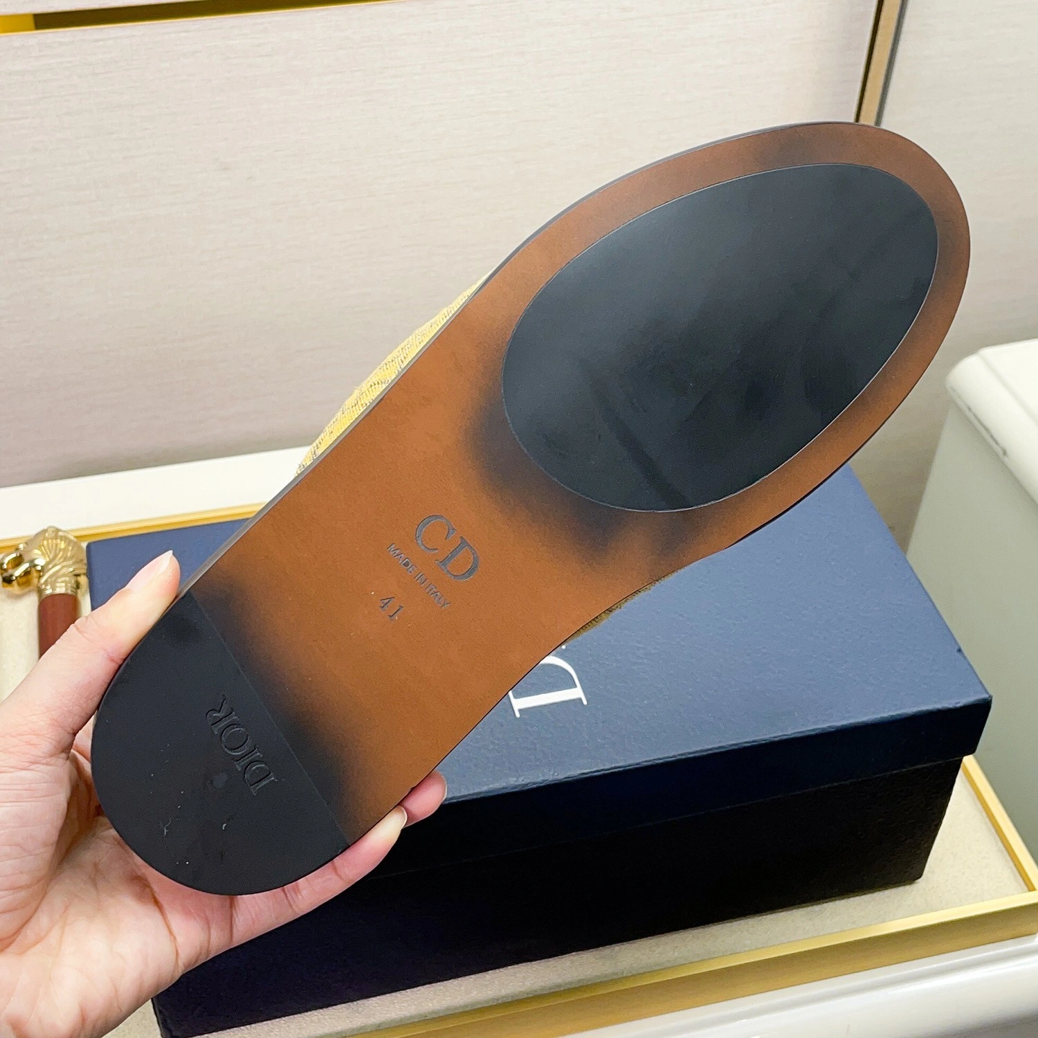 OOBB — 3SA097ZJU_H268 Oblique item:C-X158C07124
