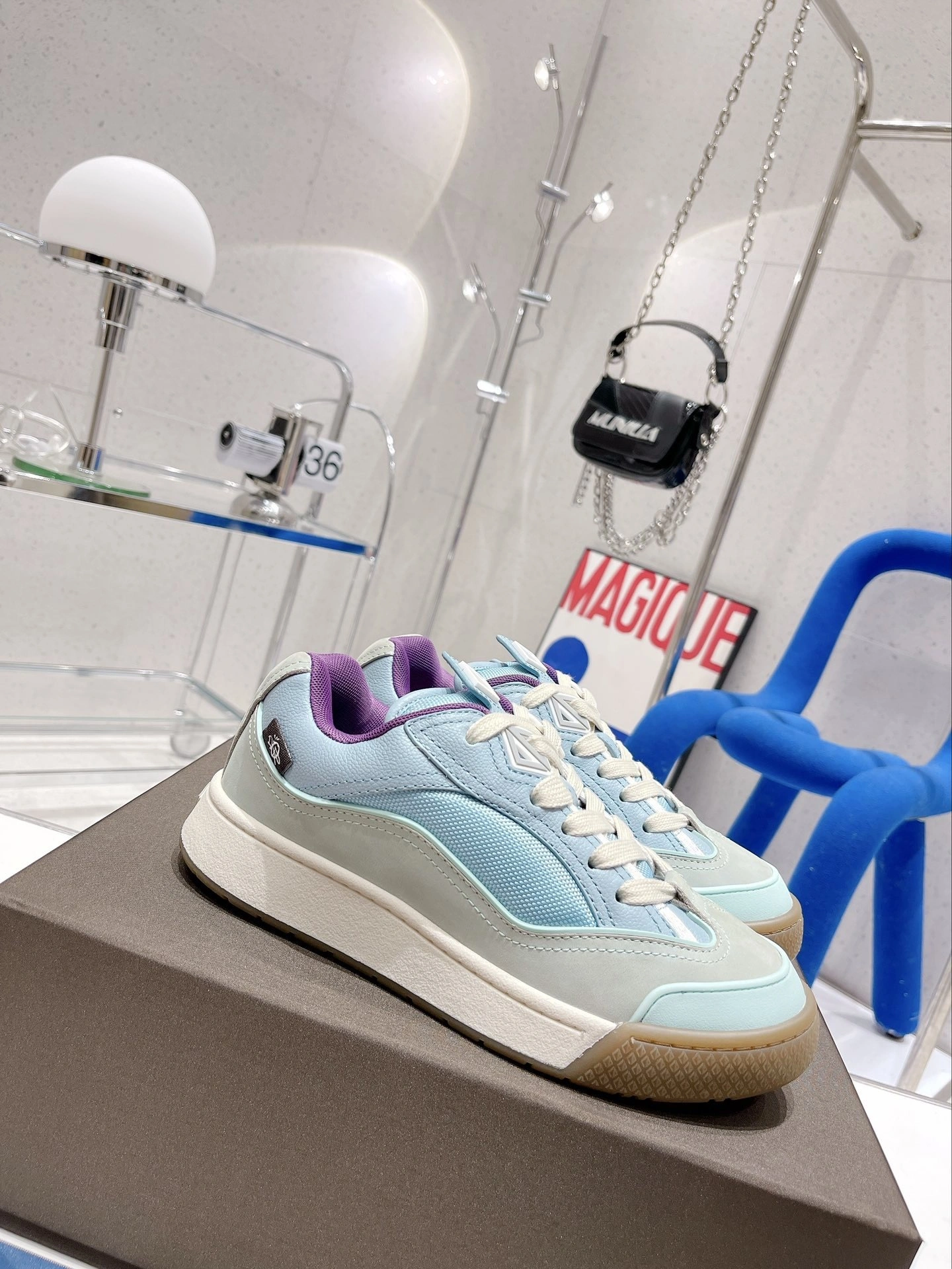 OOBB- 3SN281ZNV_H500 B713 Travis Scott 713 item:B-X076H2008H