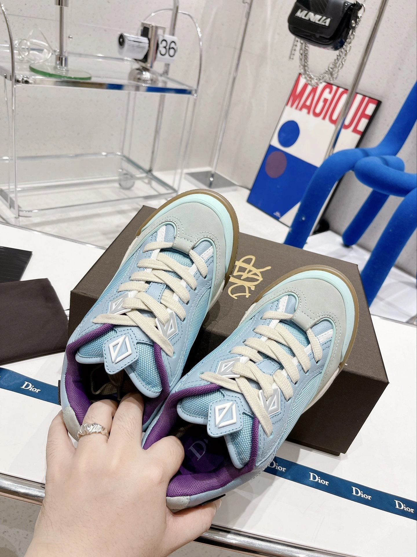 OOBB- 3SN281ZNV_H500 B713 Travis Scott 713 item:B-X076H2008H