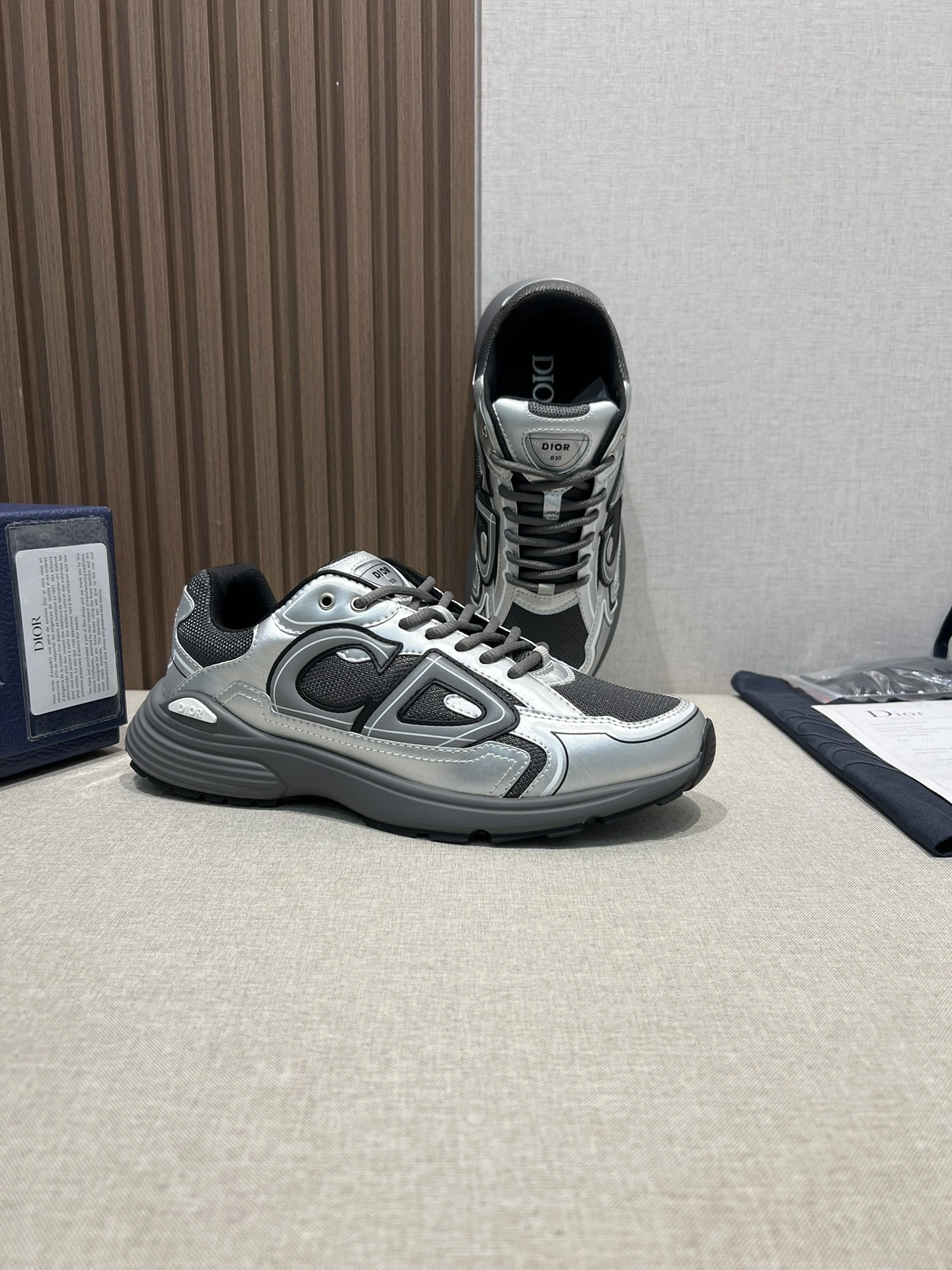 OOBB--4ior 3SN279ZYG_H870 cowhide B30 item:F-X000A0121B