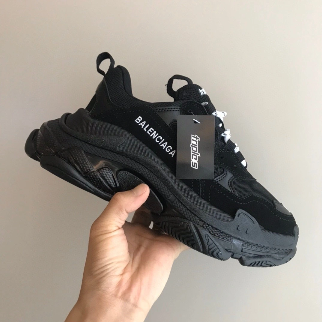 &OOBB -534217W2CA11000 TRIPLE S item:B-X000E2016J