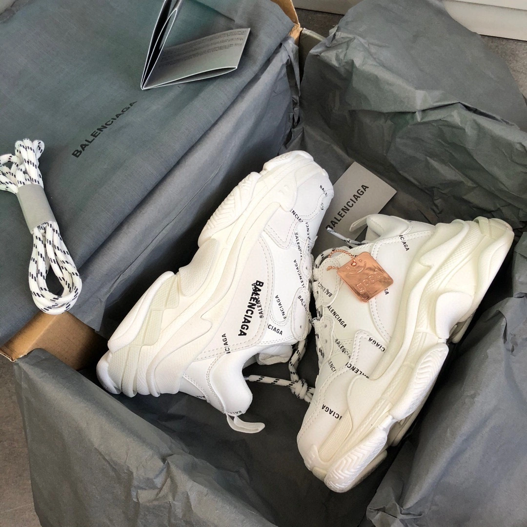 &&OOBB -536737W2FA19010 TRIPLE S item:B-X000E2024J