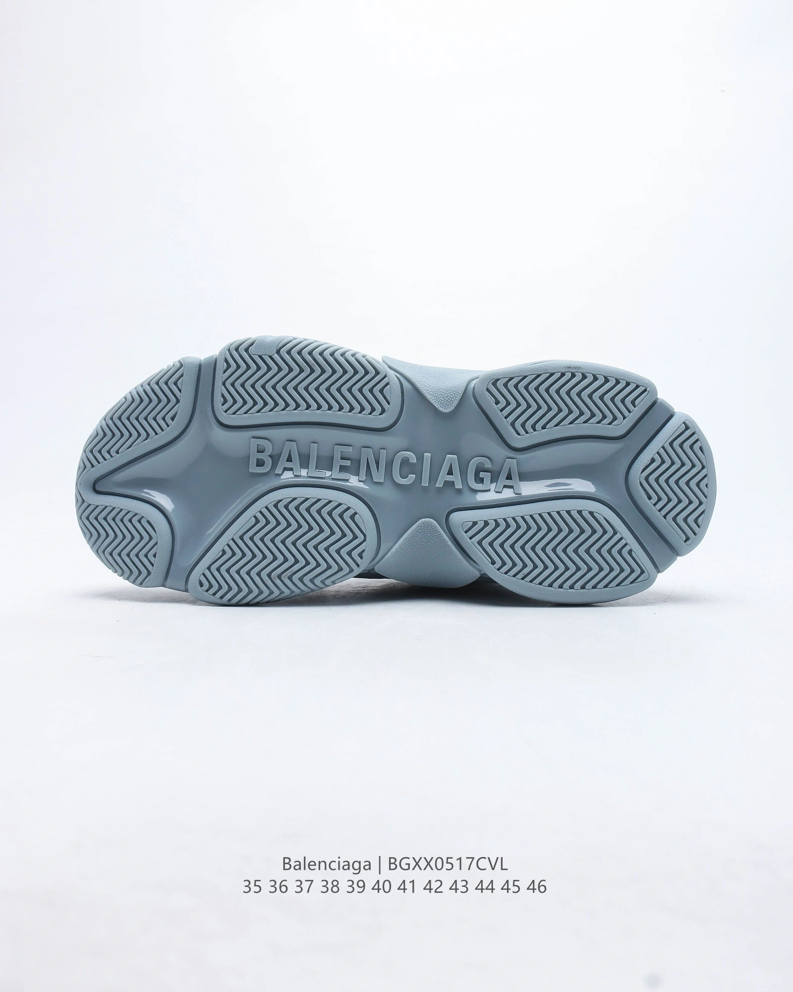 OOBB -536737W2FW14700 TRIPLE S item:B-X000E2084J