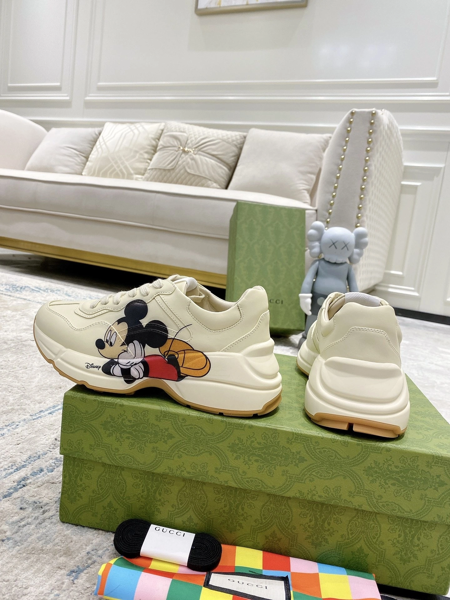&OOBB- 601370 DRW00 9522 Disney item:B-X158E1825H