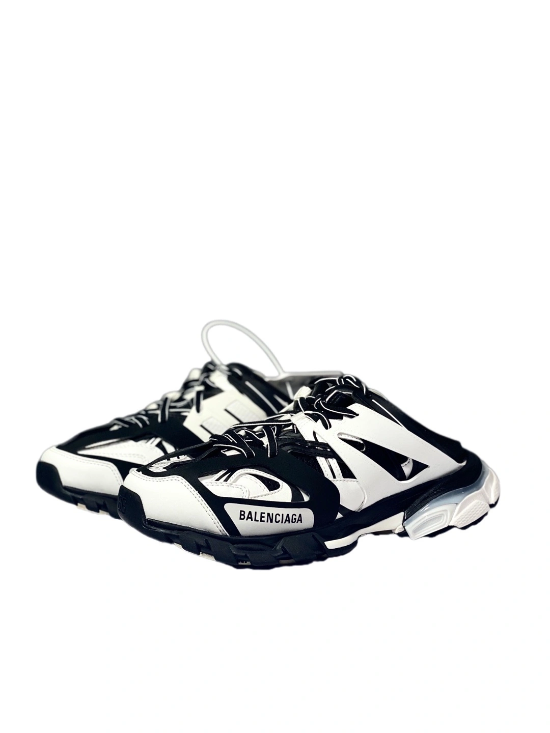 OOBB — 653814W3DA49019 item:C-X000C0811