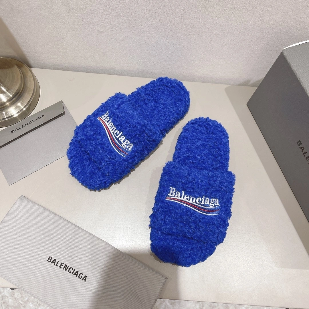 OOBB -654747W2DO14096 FURRY item:B-X320E2085J