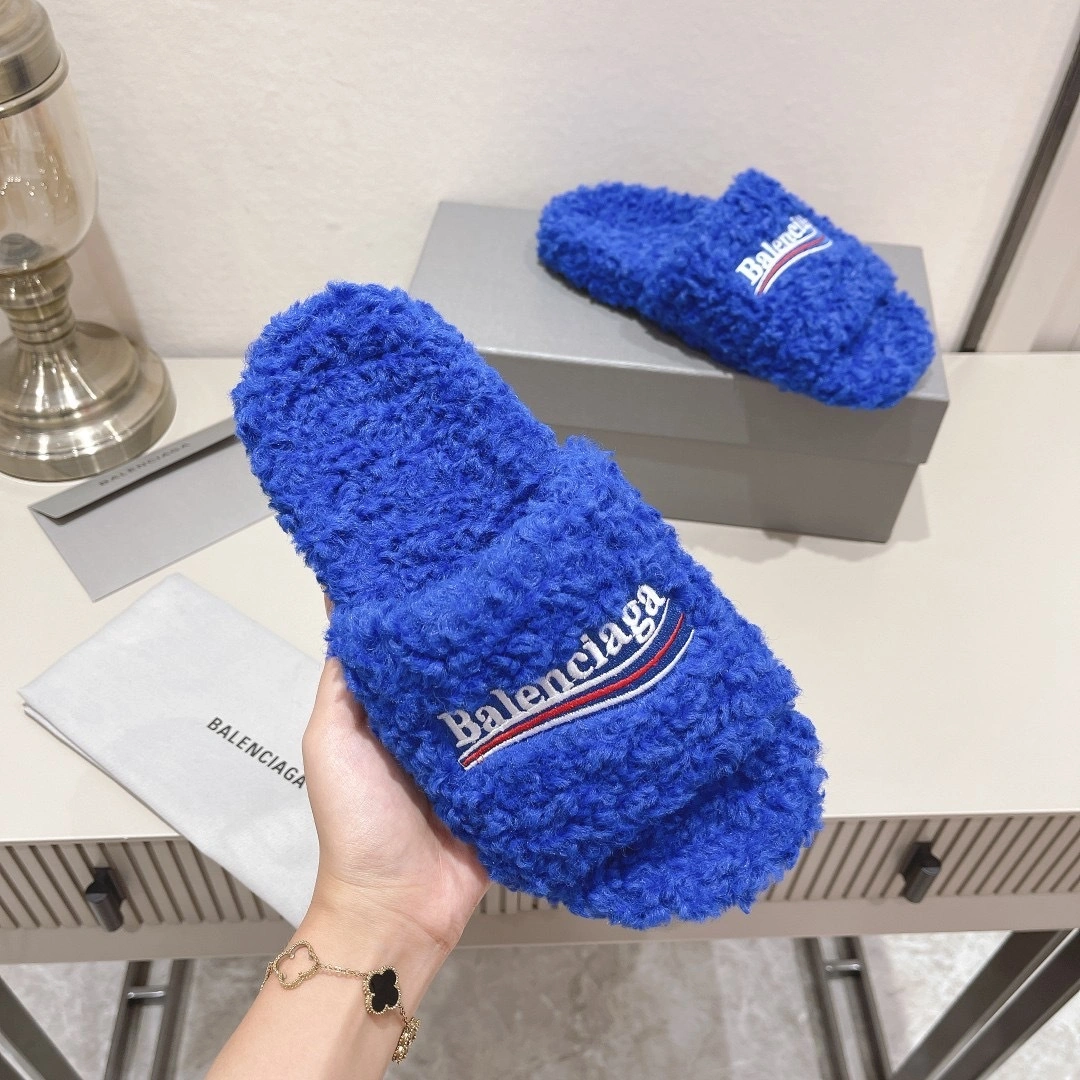 OOBB -654747W2DO14096 FURRY item:B-X320E2085J