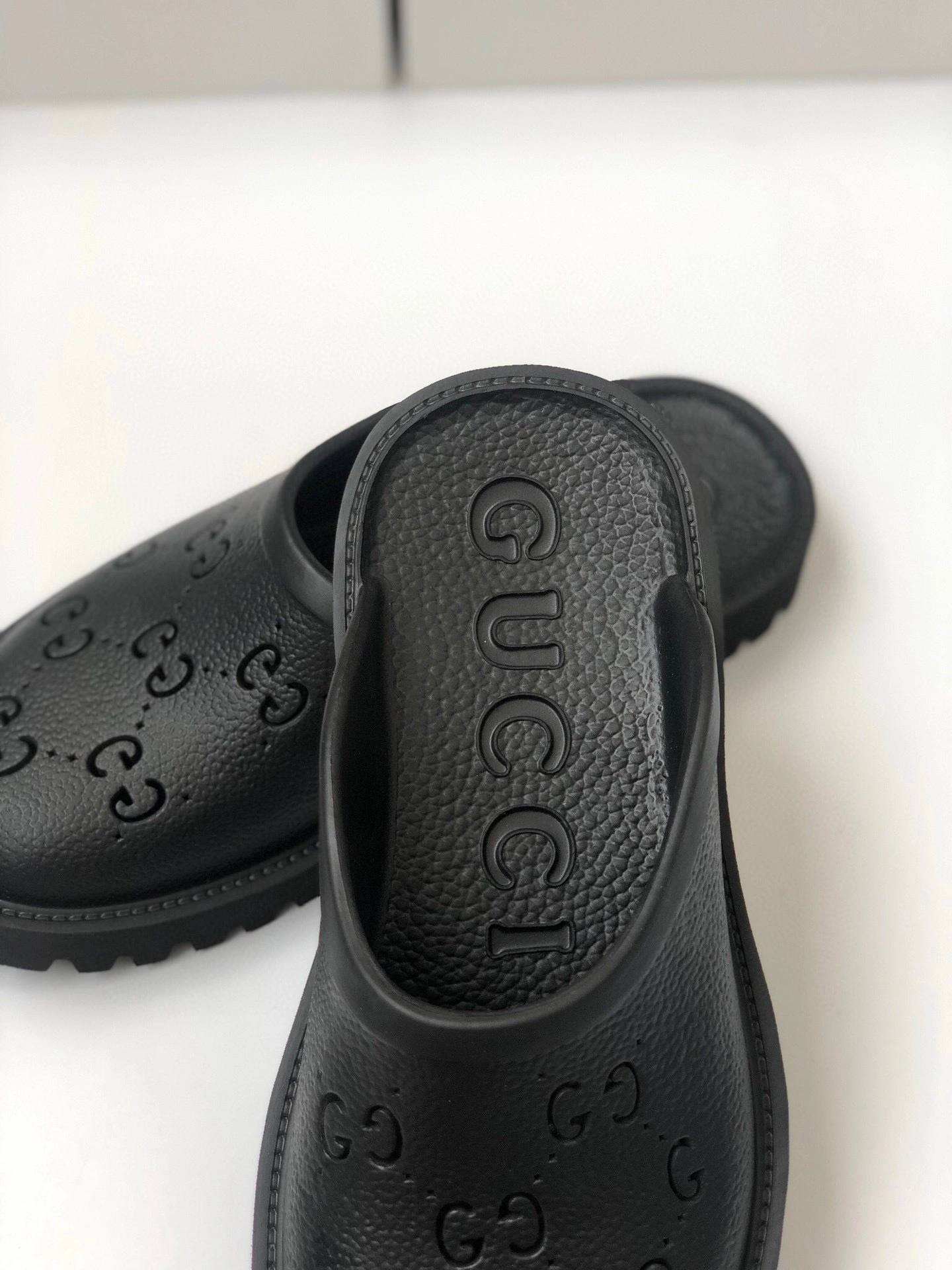 OOBB- 655517 JFB00 1000 item:B-X000D2302