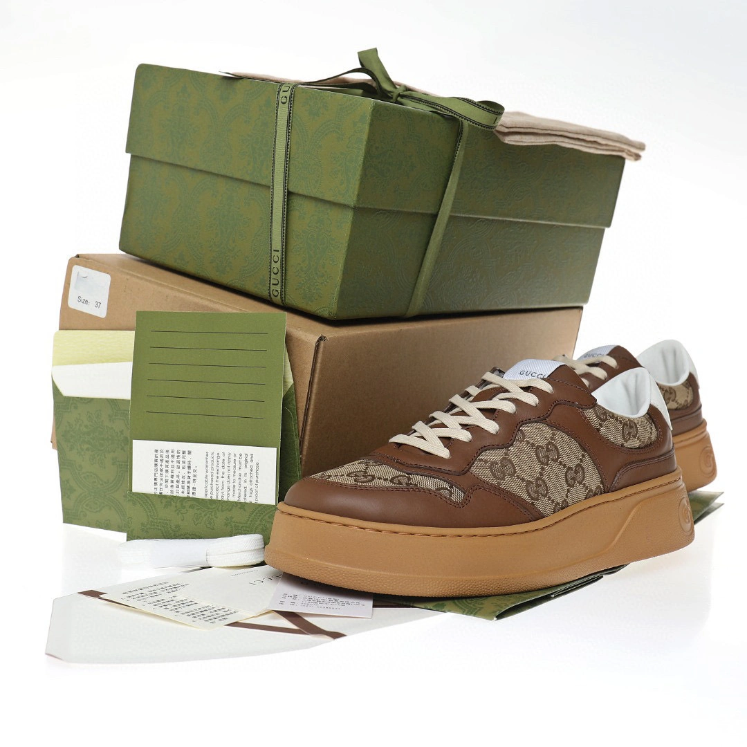 OOBB- 676092 UPG20 2866 Embossed Platform With Chunky Sneaker item:B-X000D2323
