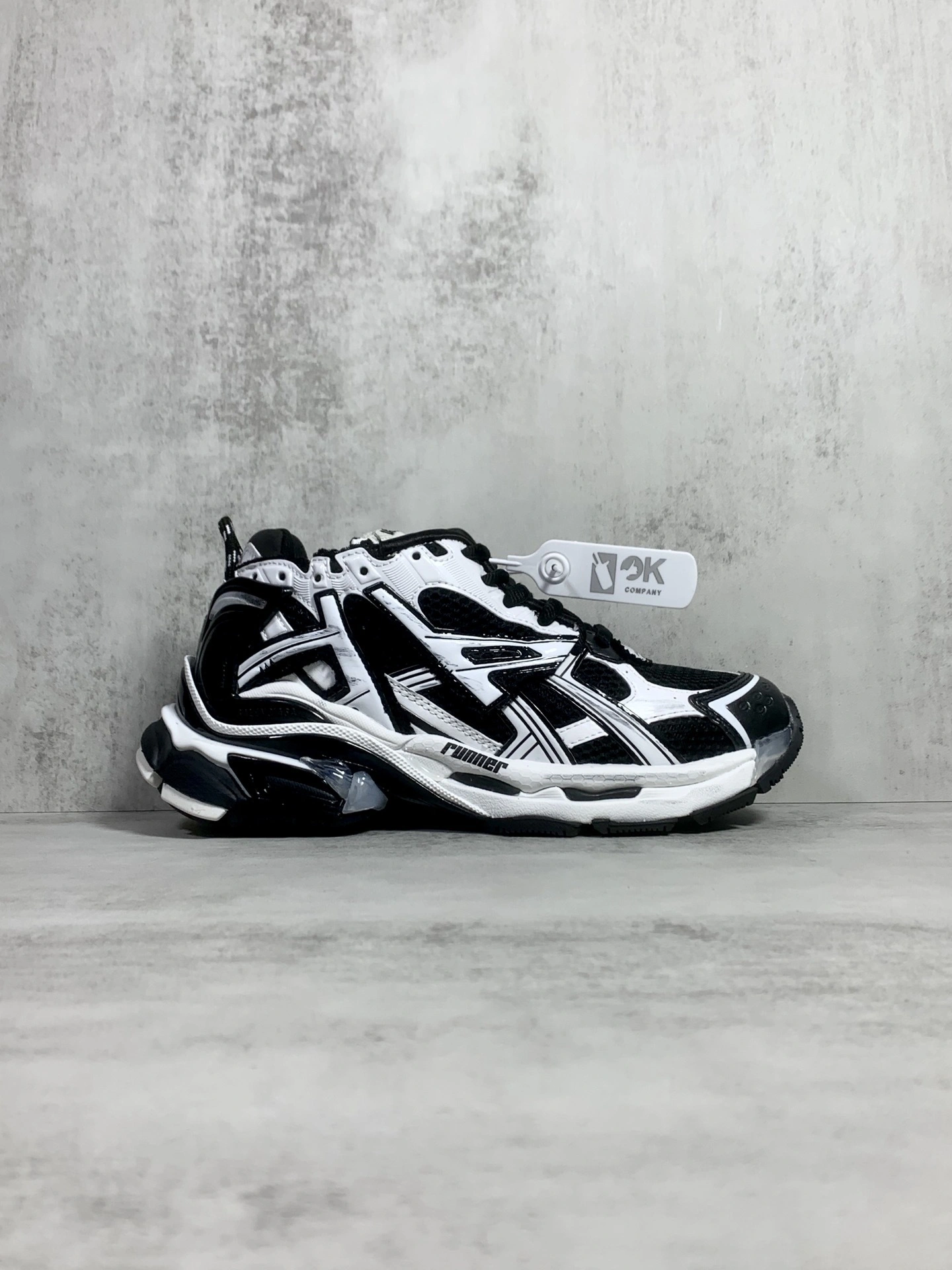 &OOBB- 677403W3RB29010 item:C-X230H0730Y
