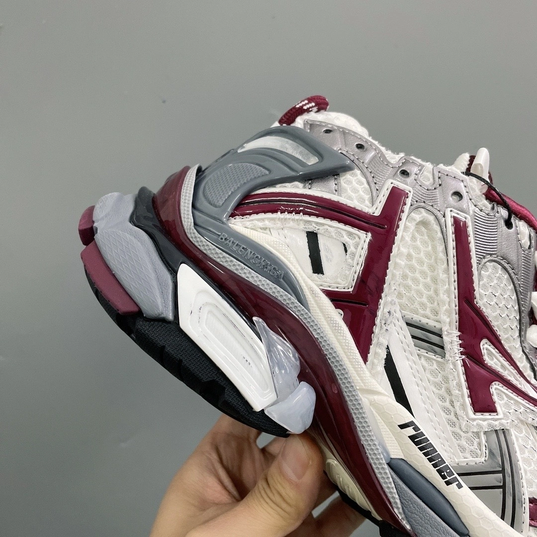 OOBB -677403W3RB39069 RUNNER item:B-X000E2001J