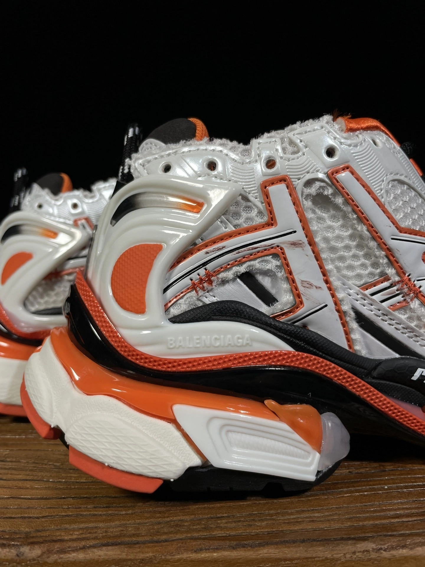 OOBB -677403W3RB79051 RUNNER item:B-X000E2023J