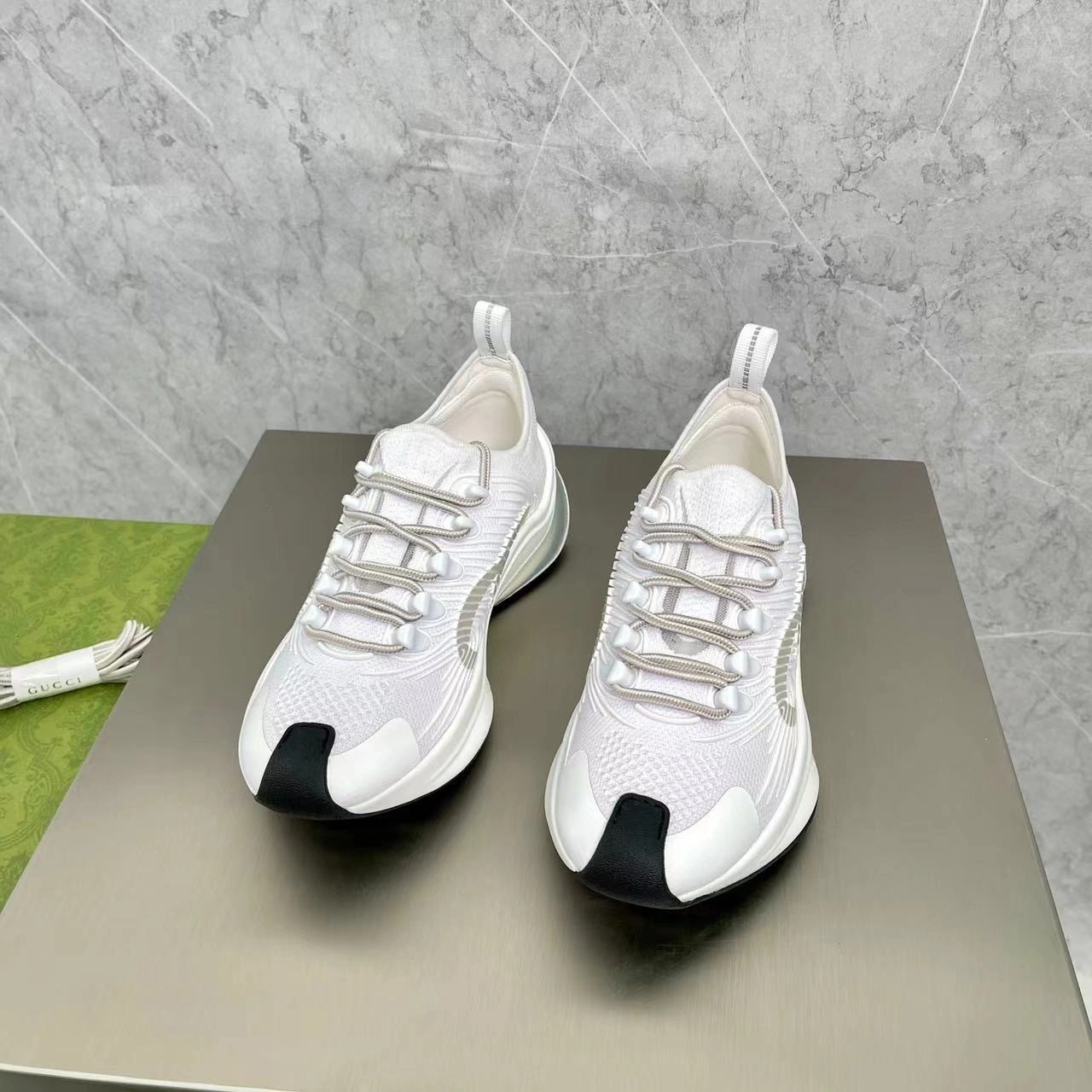 OOBB- 680893 USM10 8475 2022 item:B-X185E2607