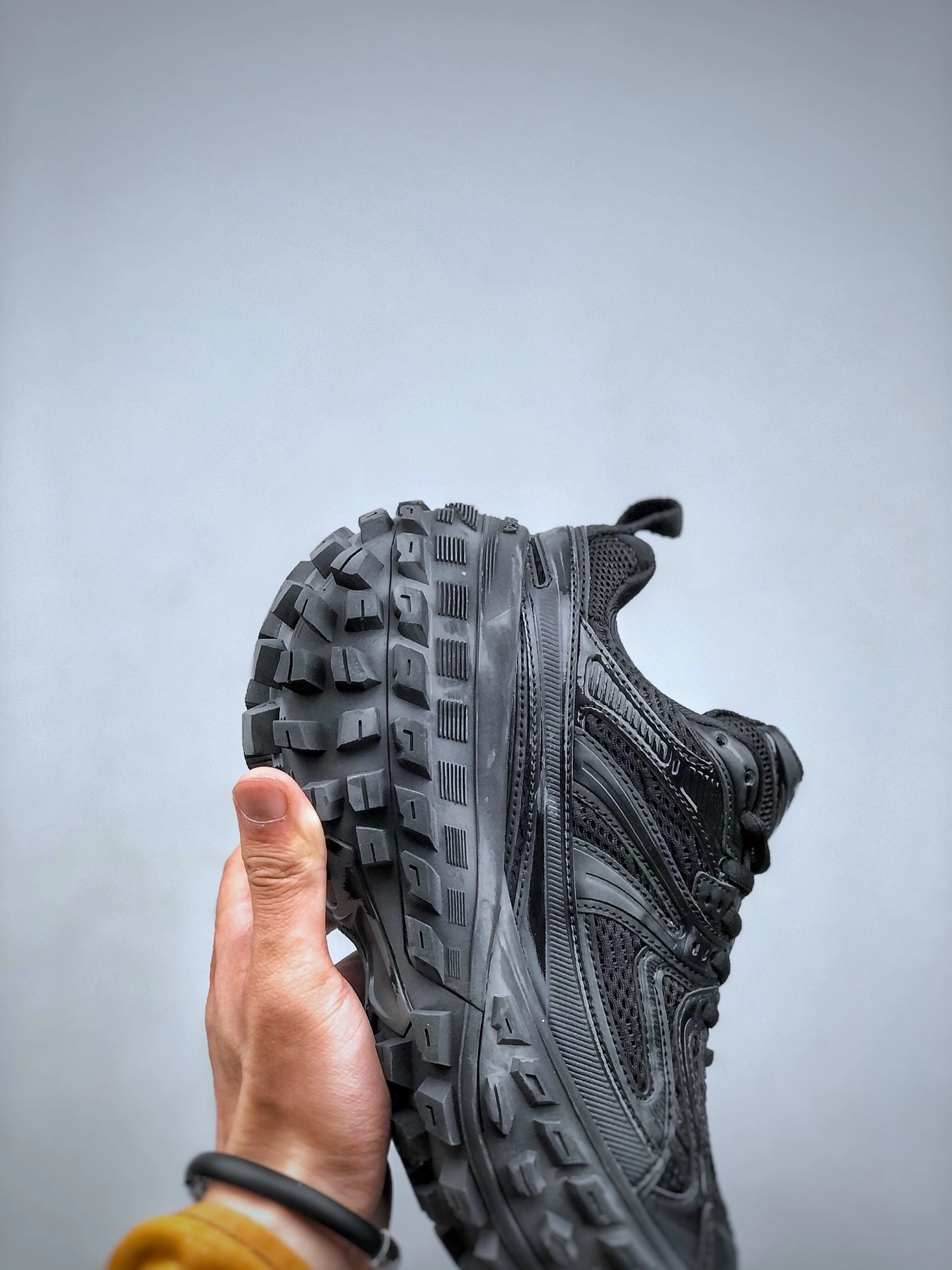 &OOBB -685613W2RA61000 DEFENDER item:B-X000E2018J