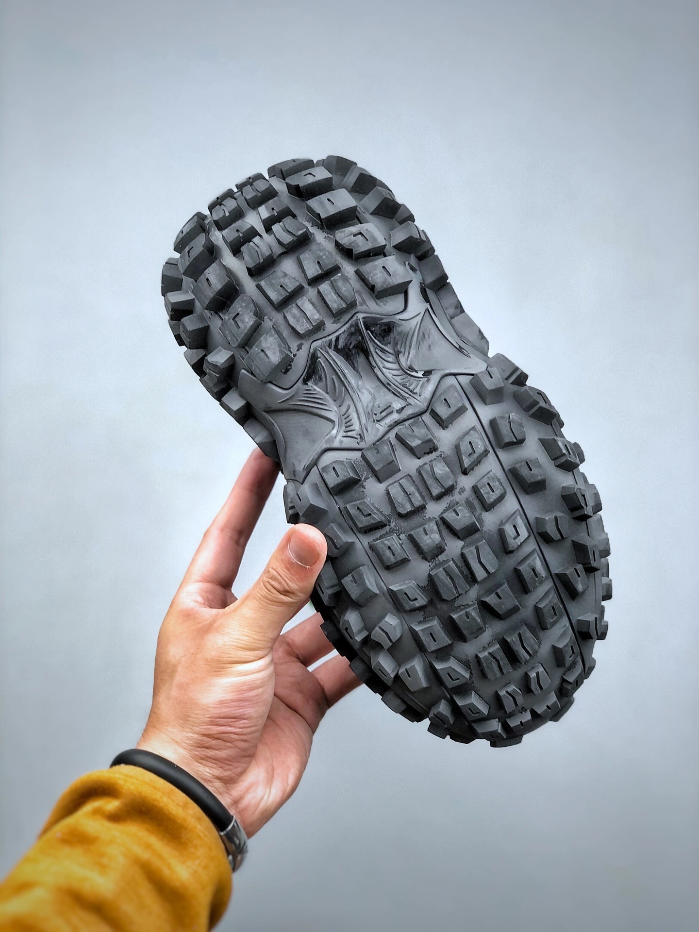&OOBB -685613W2RA61000 DEFENDER item:B-X000E2018J