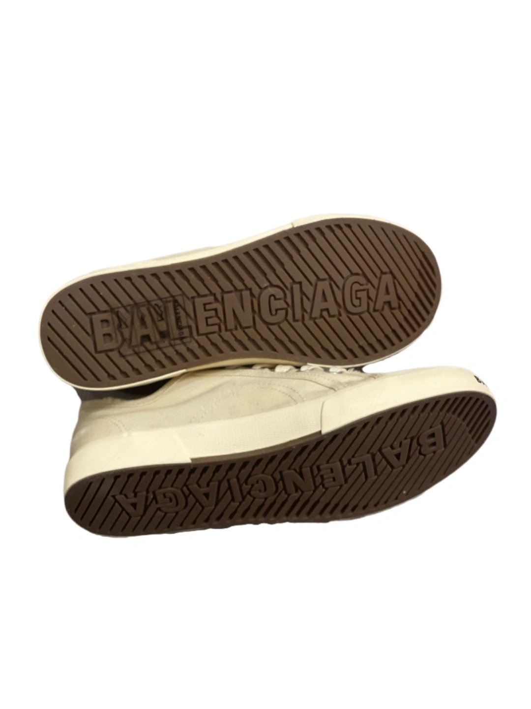 OOBB — 688754W3RC59090 PARIS item:C-X000C0806