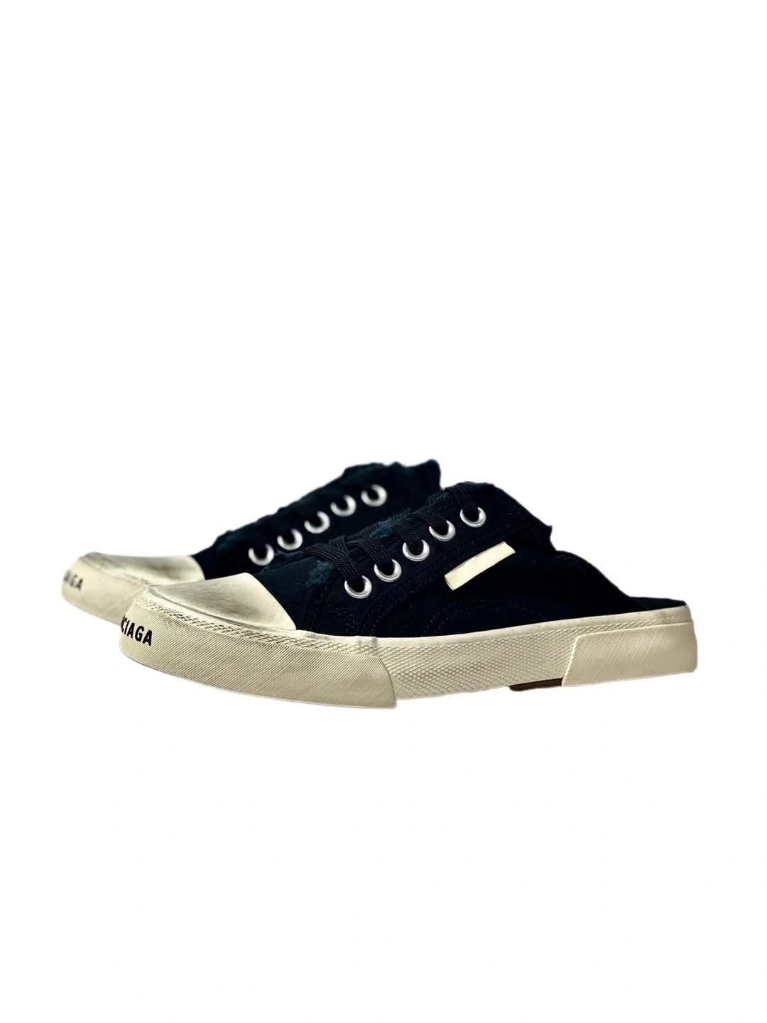 OOBB — 693953W3RC31090 PARIS item:C-X000C0809