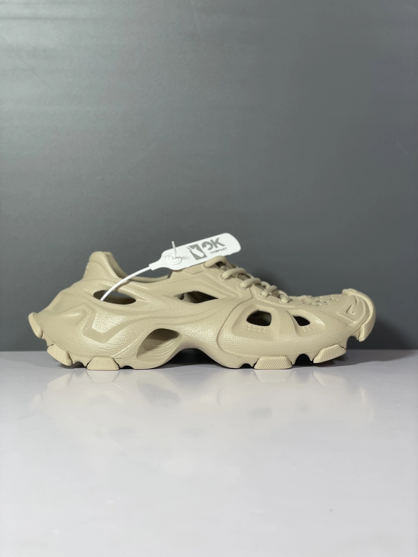OOBB- 702421W3CES9300 item:C-X004H0727Y