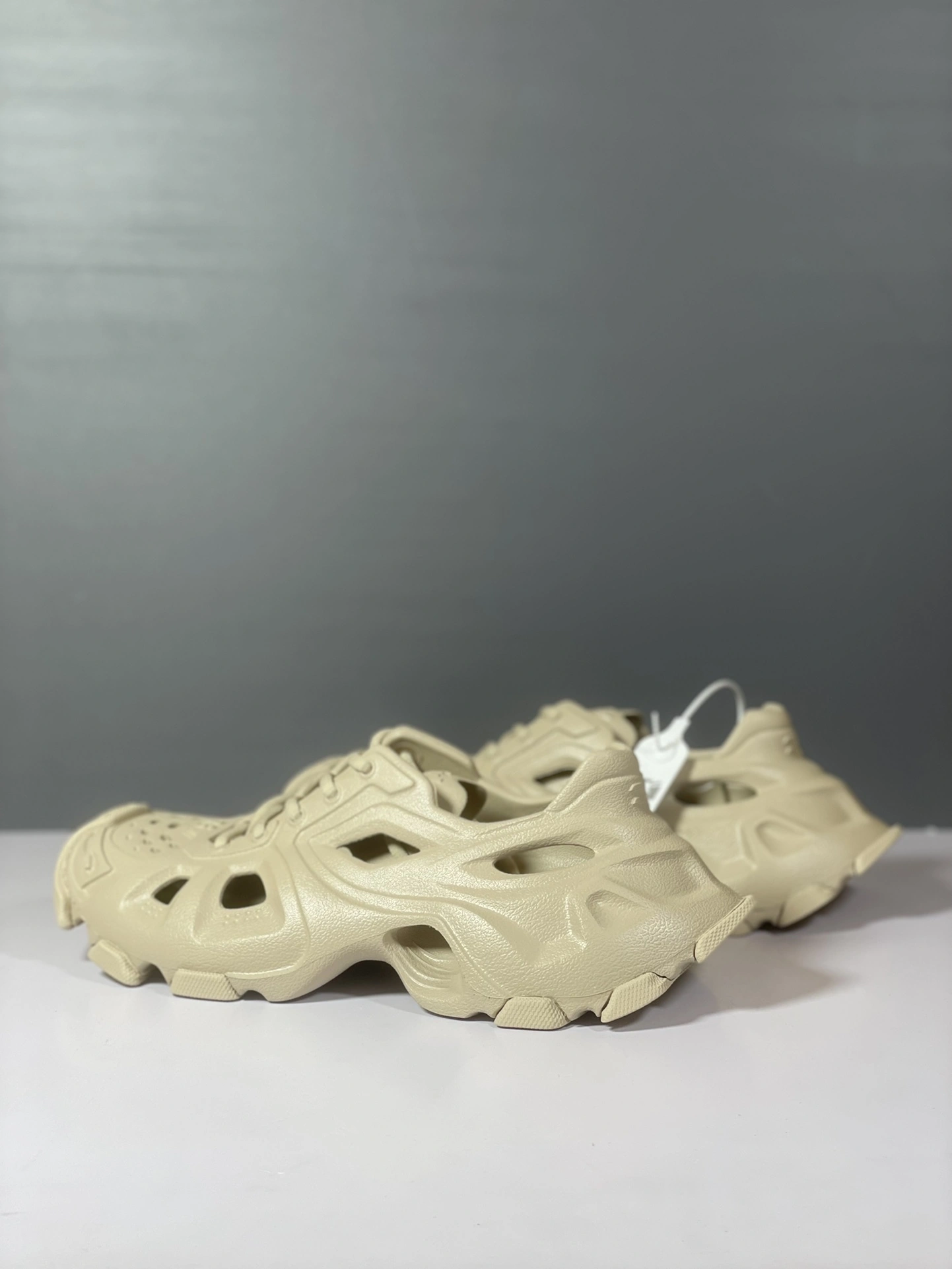 OOBB- 702421W3CES9300 item:C-X004H0727Y