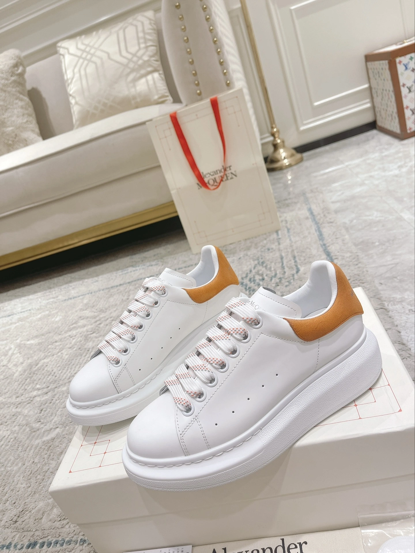 OOBB- 718139WIBN28825 item:C-X158F1716Y
