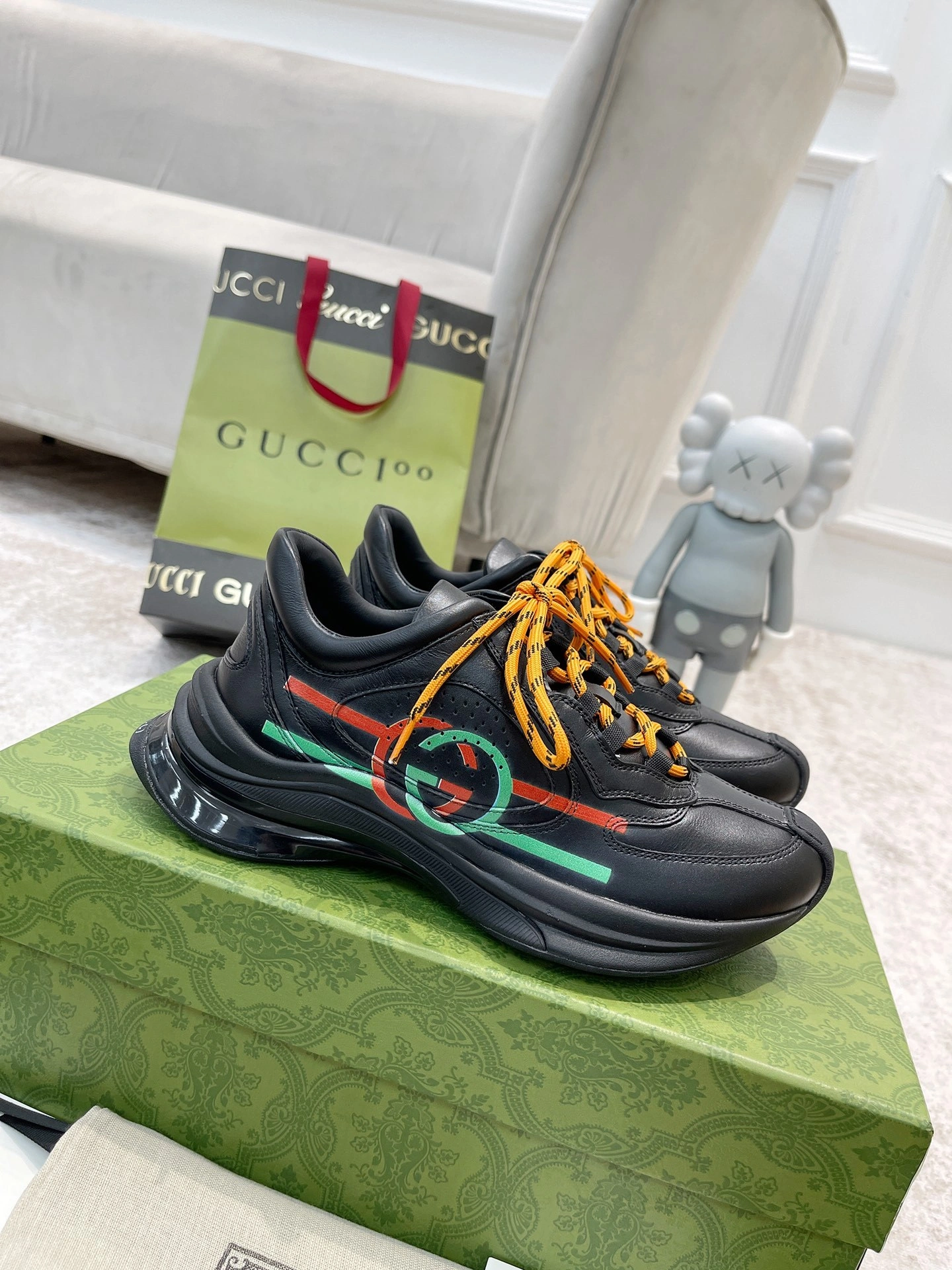 OOBB — 721111 UHH20 1000 item:C-X02B1632