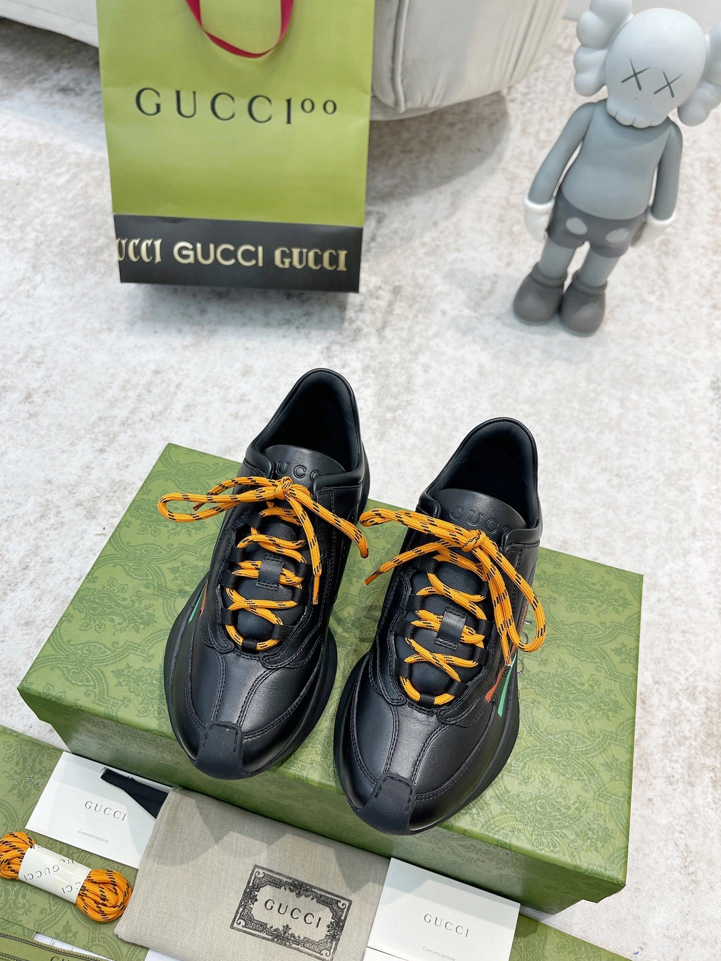 OOBB — 721111 UHH20 1000 item:C-X02B1632