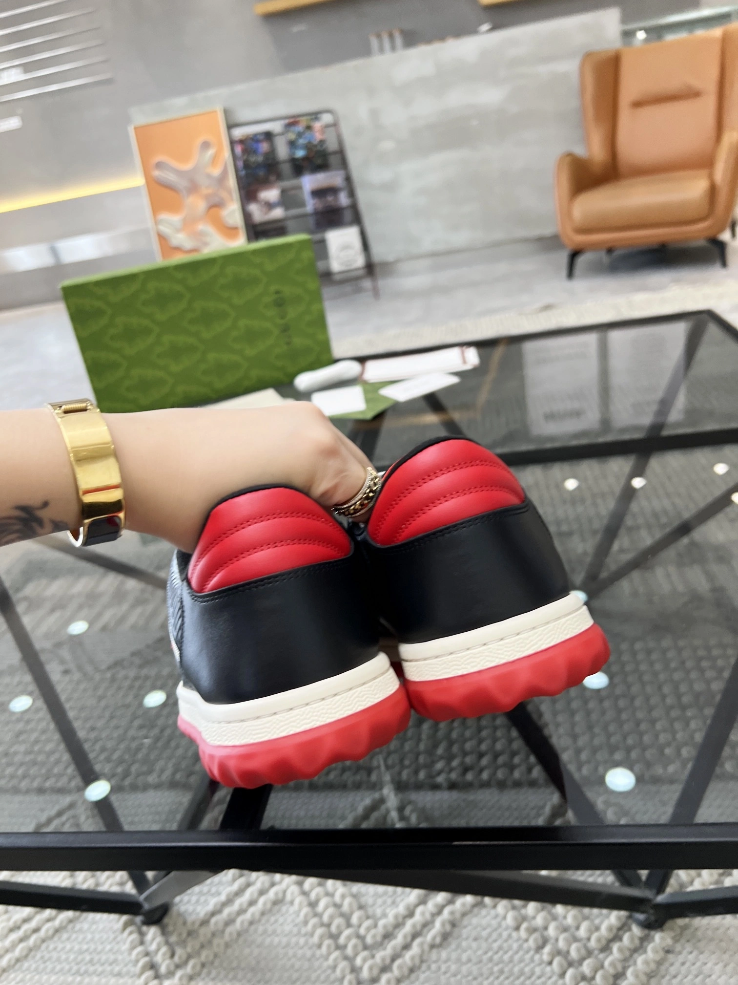 OOBB- 762611 AACNW 1051 item:C-X158I2859Y