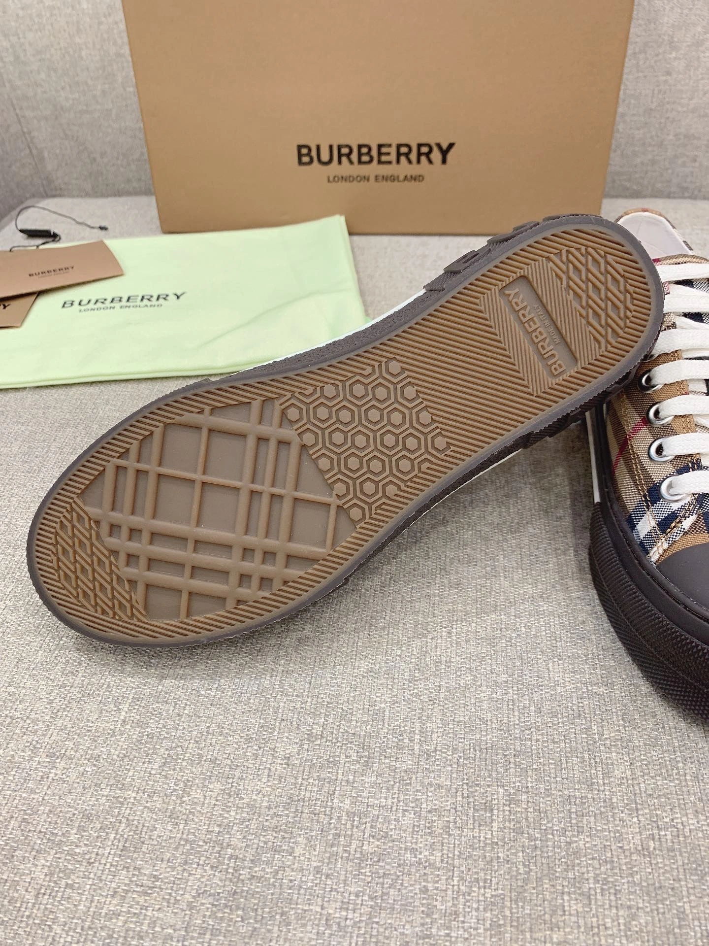 OOBB- 80496081 Vintage item:B-X313H1304H