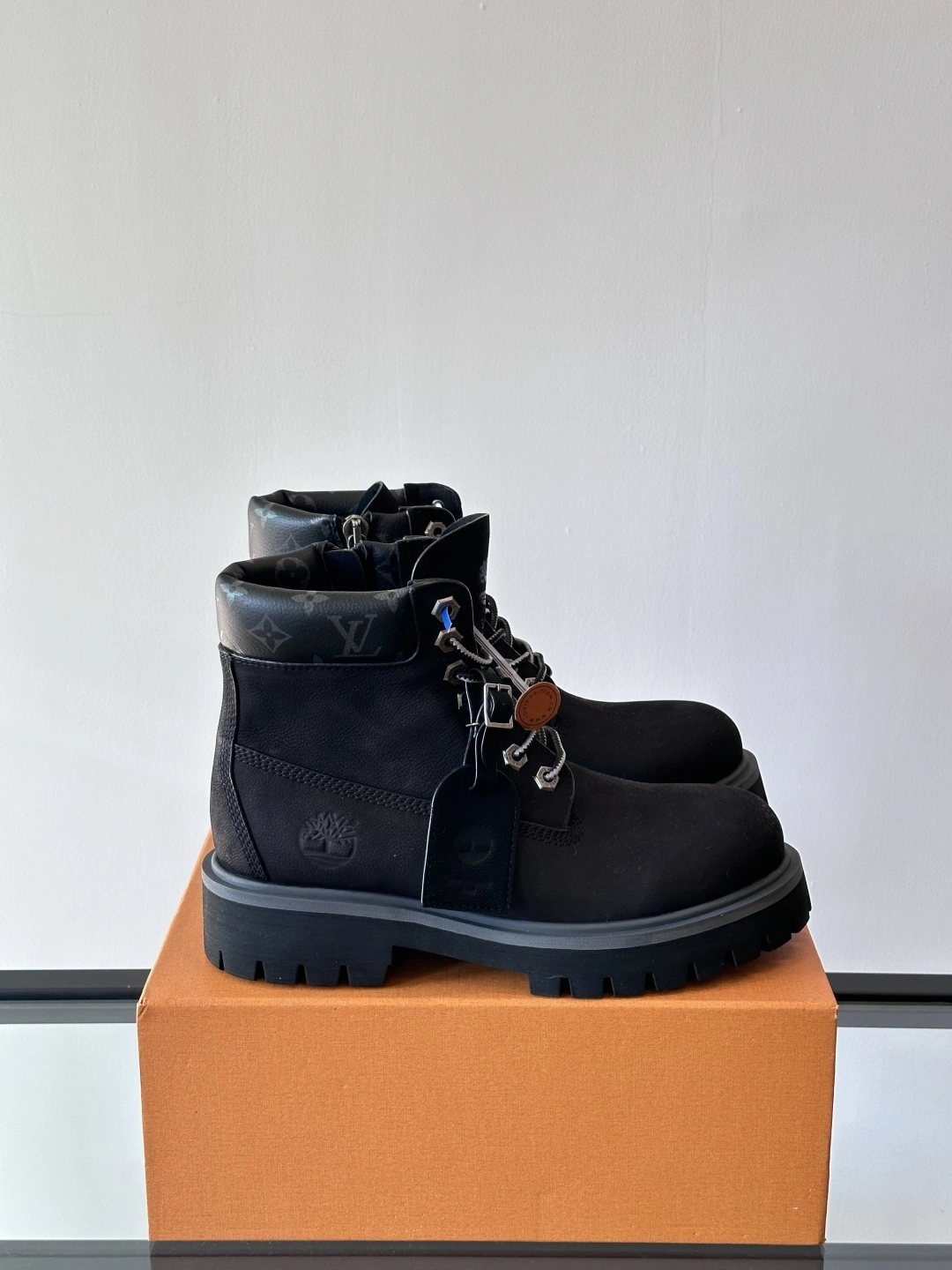 OOBB--8V 1AD75B item:E-X158B2699T