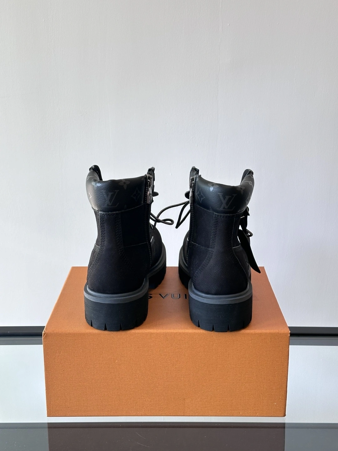 OOBB--8V 1AD75B item:E-X158B2699T