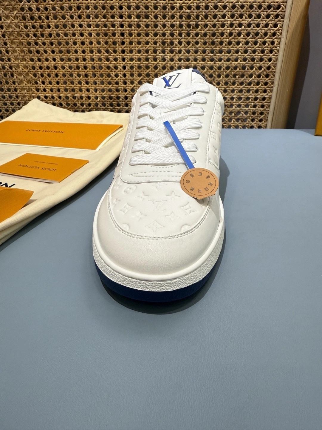 OOBB- 8V 1ADGOR Rivoli item:F-X430A1630