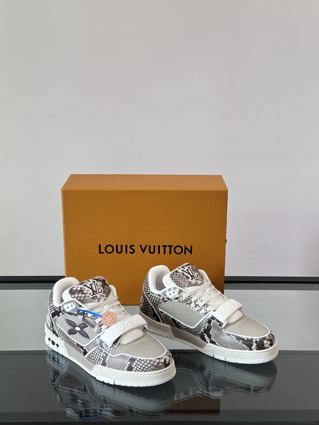 OOBB- 8V 1ADIQ3 TARINE Calfskin item:F-X291A0713B