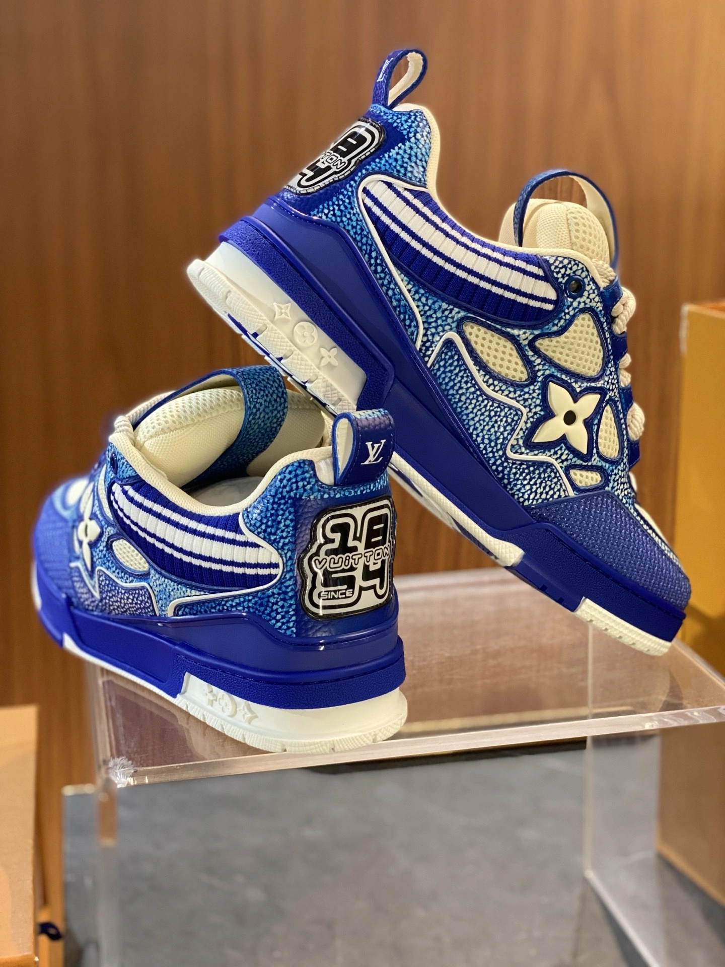 OOBB--8V 1AHSXQ Skate ss25 Calfskin item:E-X332K1215