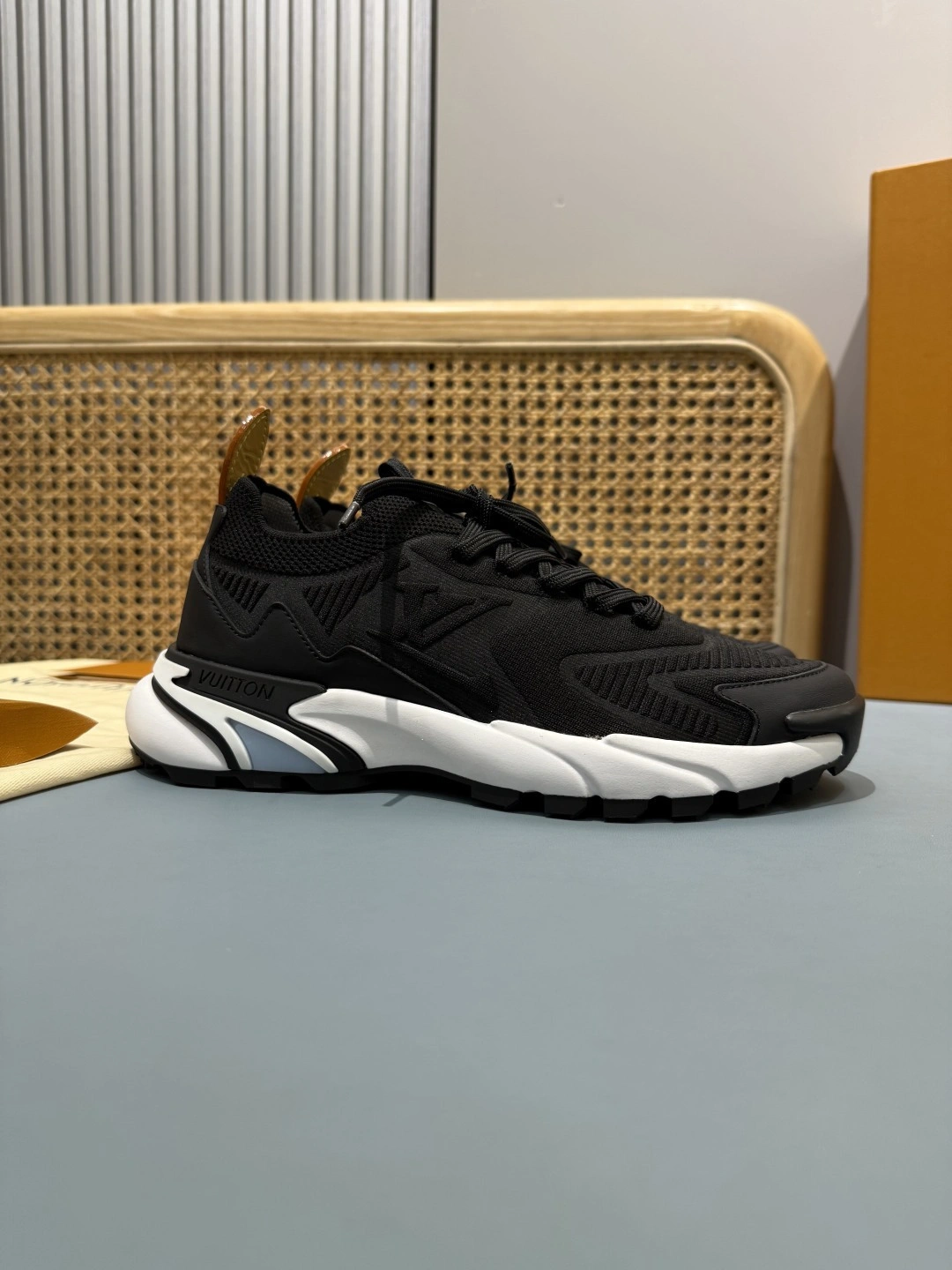 OOBB- 8V 1AILIN Runner Tatic item:F-X430A1617