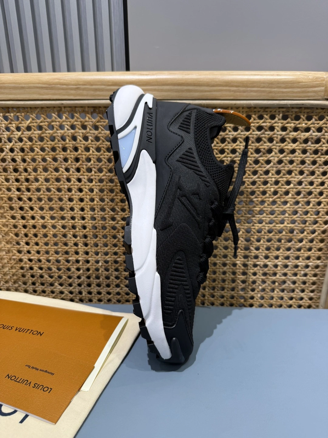 OOBB- 8V 1AILIN Runner Tatic item:F-X430A1617