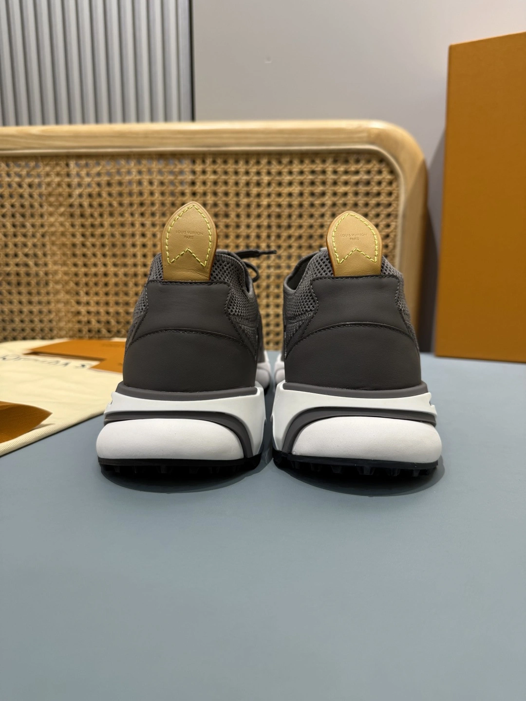OOBB- 8V 1AILJJ Runner Tatic item:F-X430A1618