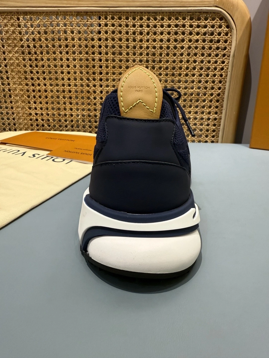 OOBB- 8V 1AILK3 Runner Tatic item:F-X430A1620