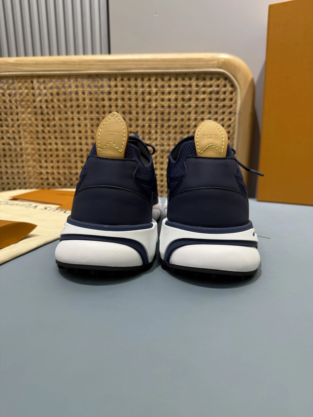 OOBB- 8V 1AILK3 Runner Tatic item:F-X430A1620
