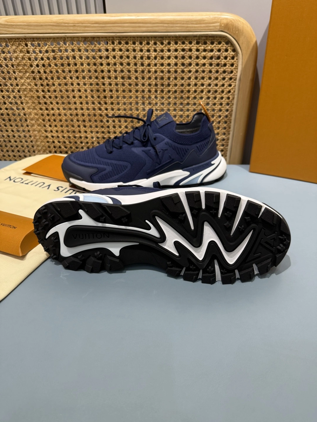 OOBB- 8V 1AILK3 Runner Tatic item:F-X430A1620