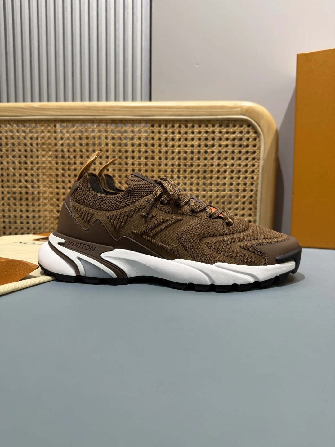 OOBB- 8V 1AIWVN Runner Tatic item:F-X430A1622