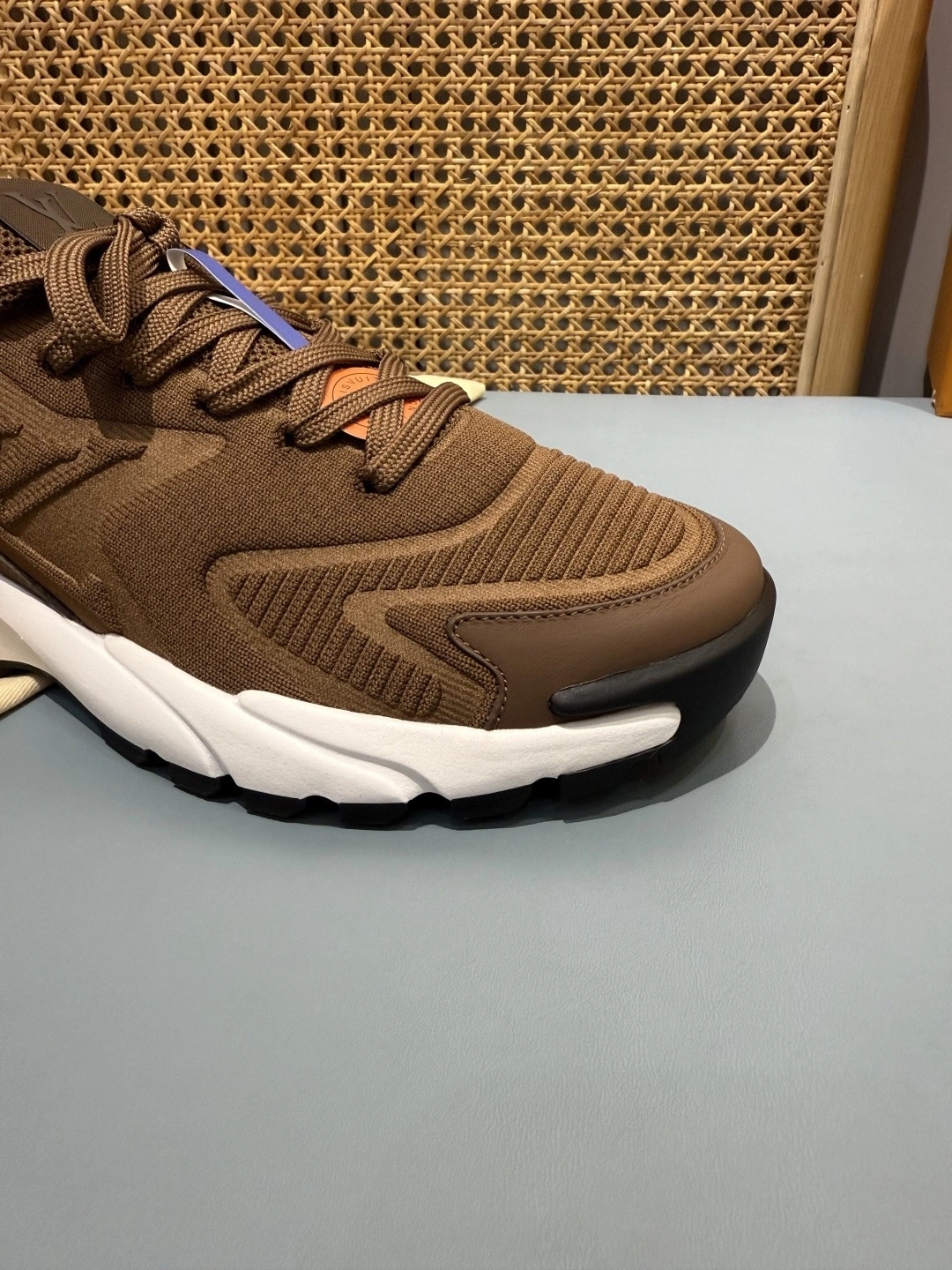 OOBB- 8V 1AIWVN Runner Tatic item:F-X430A1622