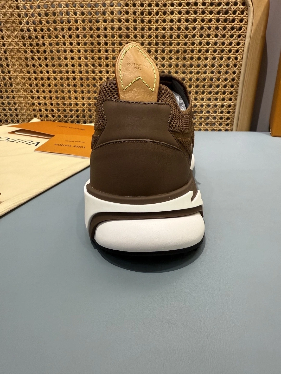 OOBB- 8V 1AIWVN Runner Tatic item:F-X430A1622