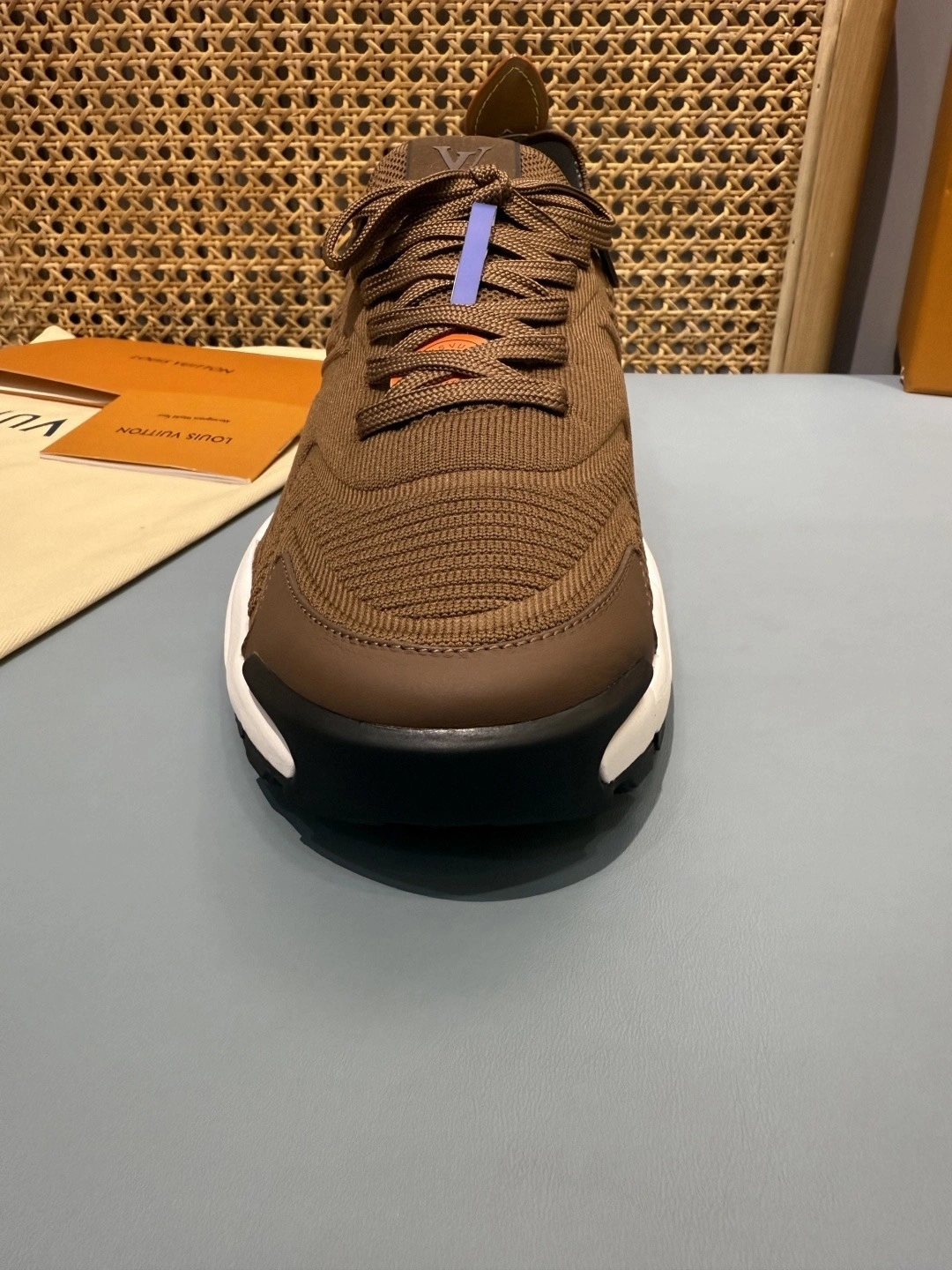 OOBB- 8V 1AIWVN Runner Tatic item:F-X430A1622